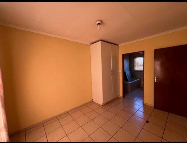 3 BEDROOM HOUSE FOR SALE IN DAWN PARK EXT